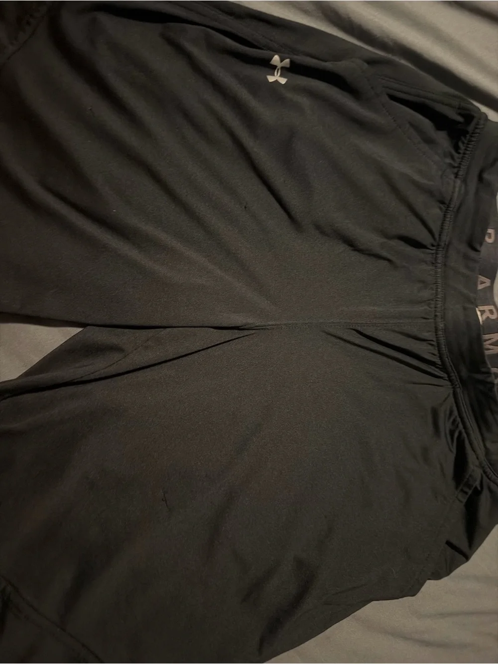 Men’s medium m Under Armour Black Performance active joggers